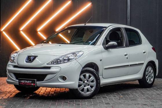 PEUGEOT 207 1.4 XR 8V FLEX 4P MANUAL PEUGEOT 207 1.4 XR 8V FLEX 4P MANUAL